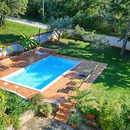 Lejlighed Nettes In Valica Mit Grossem Garten By Interhome Valizza