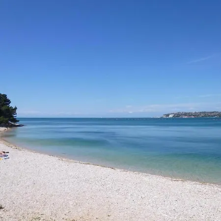 Lejlighed Nettes In Valica Mit Grossem Garten By Interhome Valizza