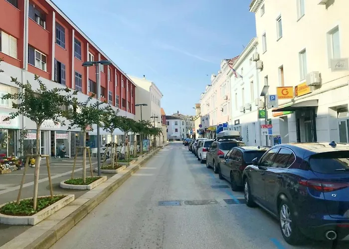 Nettes In Valica Mit Grossem Garten By Interhome Lägenhet *